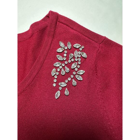 Chico's Red Round Neck Embellished Stretch Tight Knit Pullover Top Size 1 US 8 - Picture 7 of 9